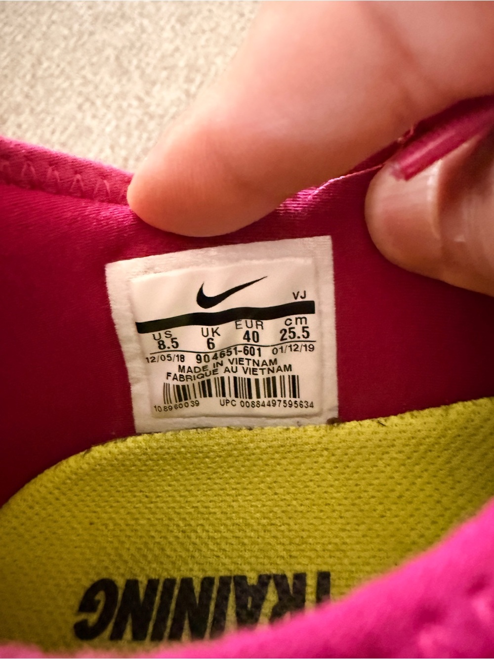 Nike Women’s Hot Pink and White Athletic Training Shoes - Picture 5 of 5